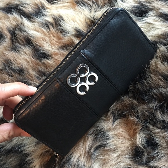 Coach Handbags - Coach Wallet with 4 C chrome design